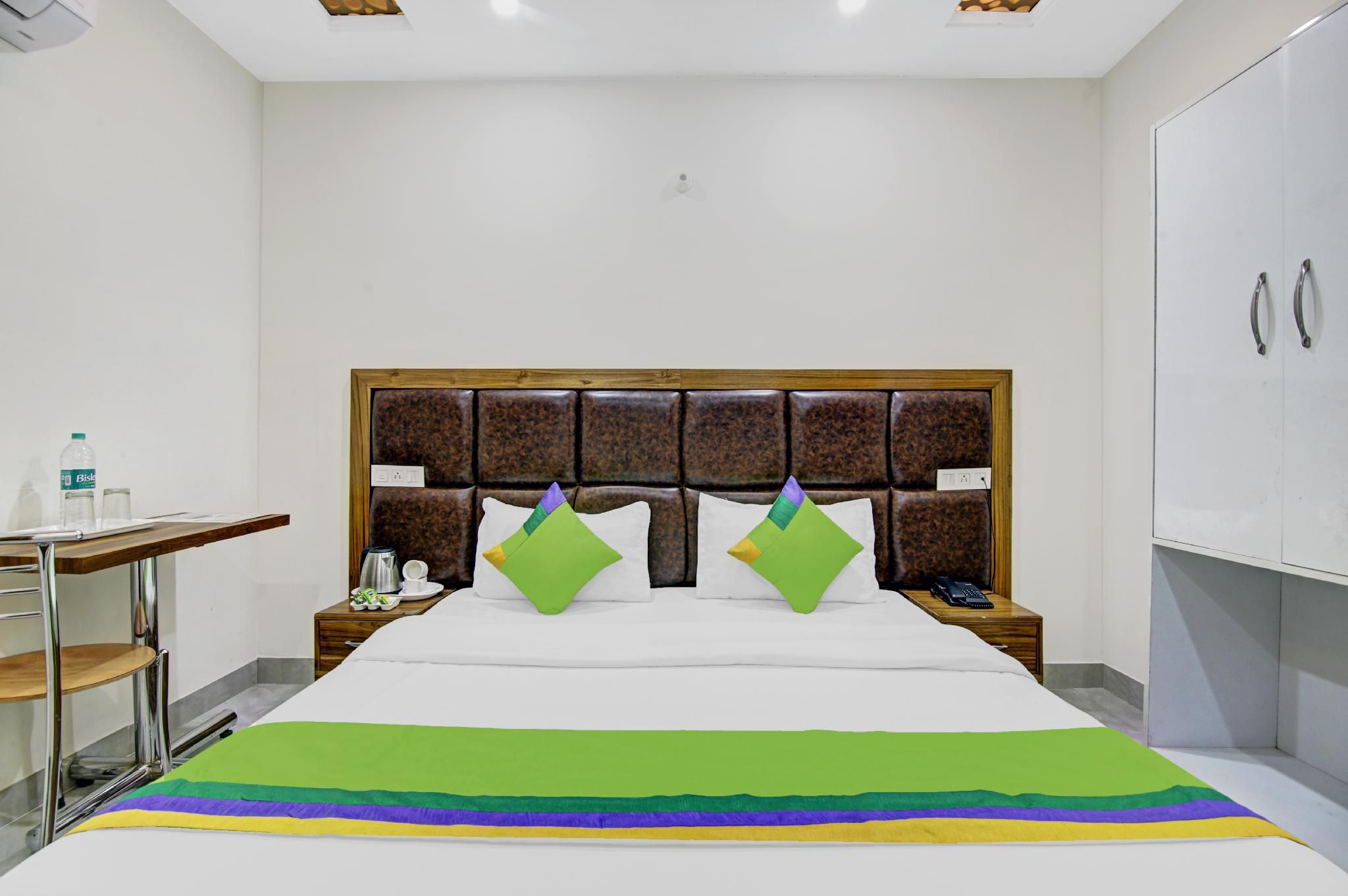 Treebo Royal Salute, Zirakpur Economy Room 2