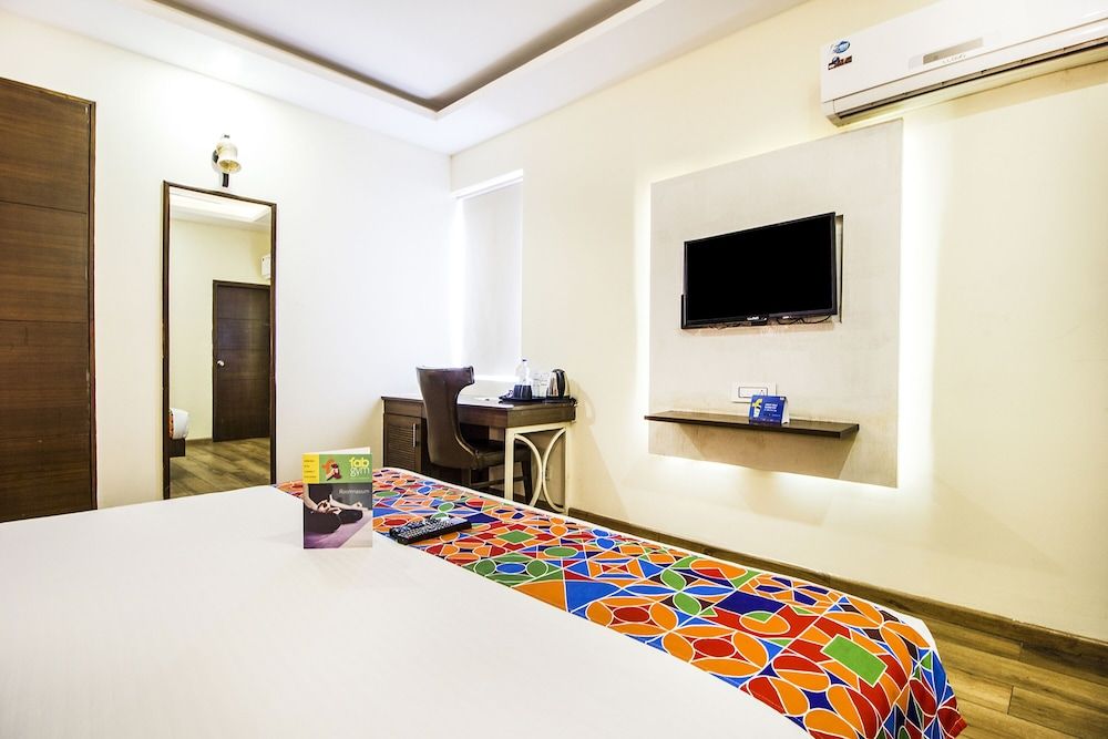 undefined Fabhotel Royal Plaza 8