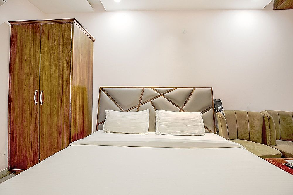 undefined FabHotel Stevia 7