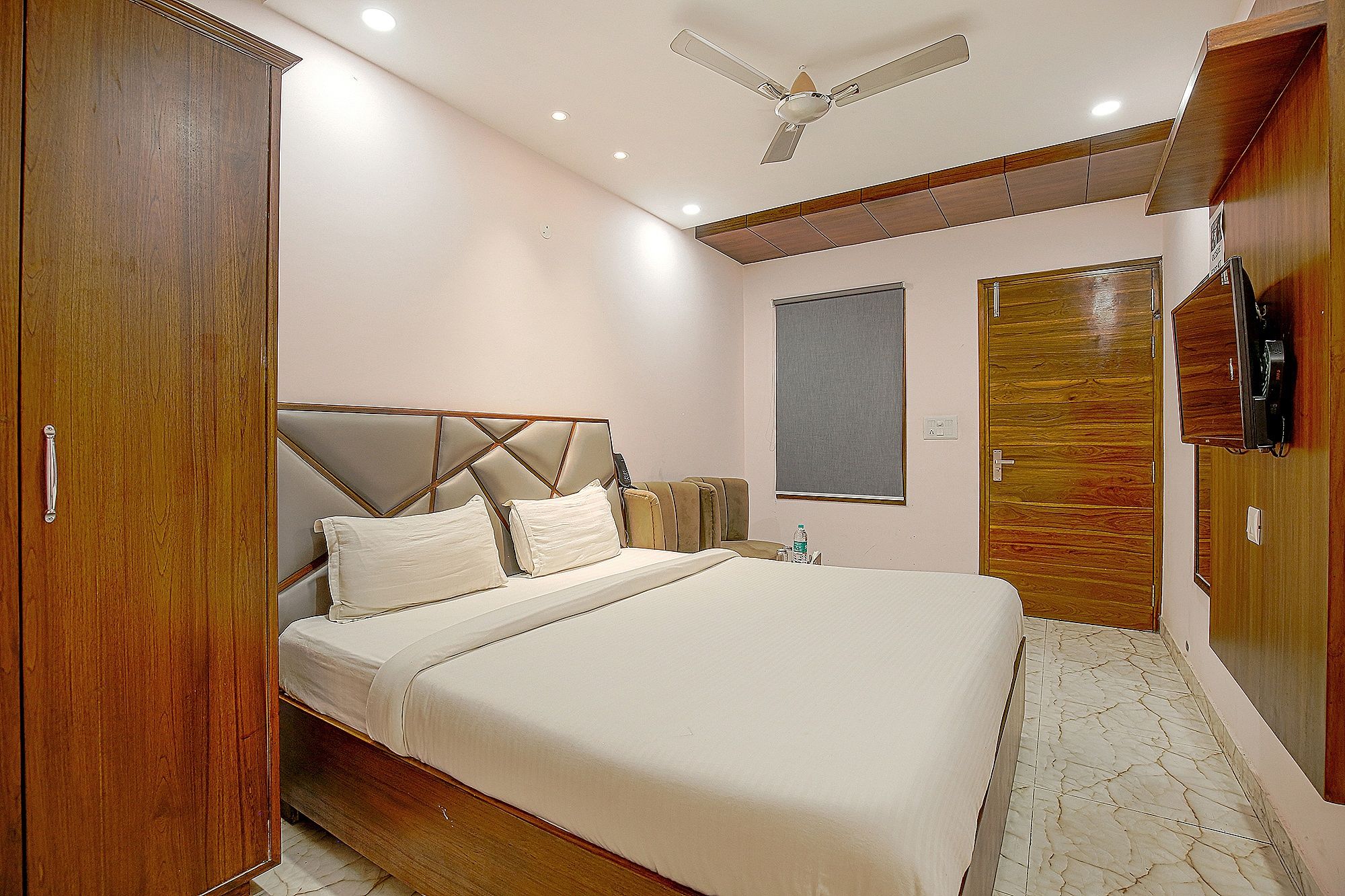 undefined FabHotel Stevia 10
