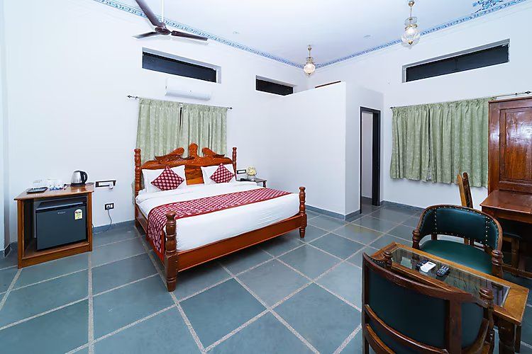 Super Deluxe Room