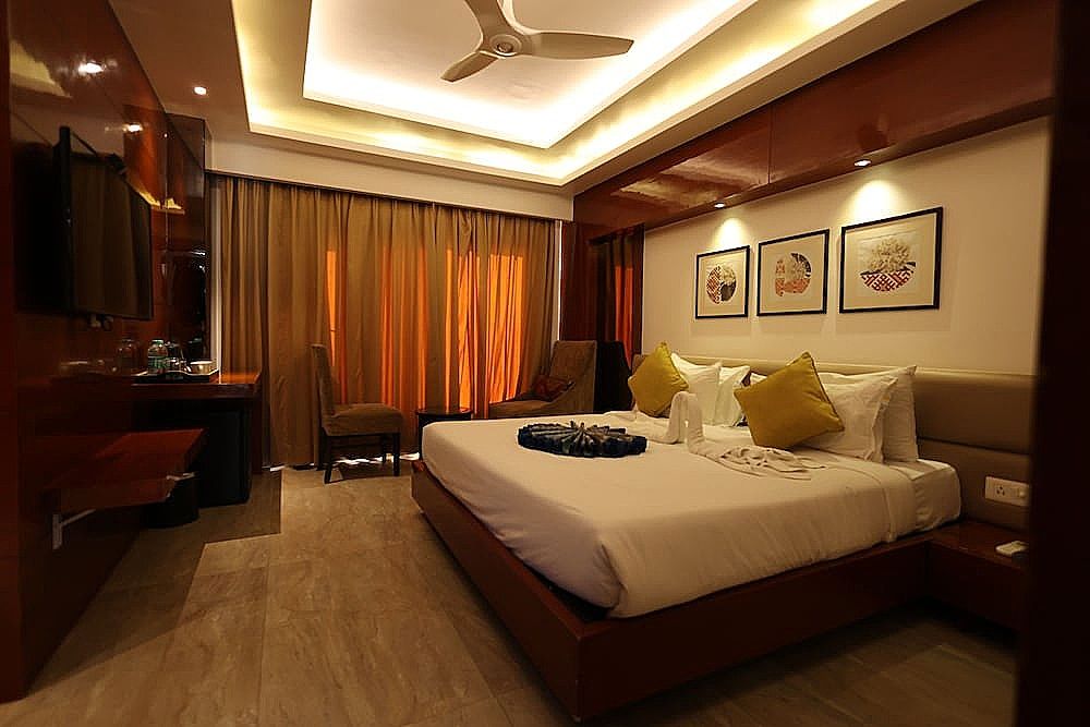 THE LATITUDE LUXURY Deluxe Room 5