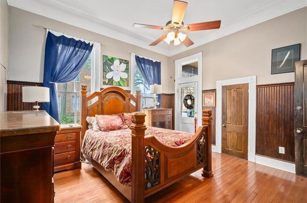 Signature Room, 1 Queen Bed, Non Smoking