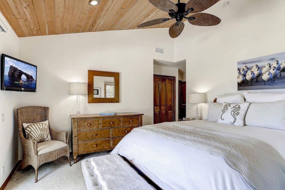 undefined Mira Vista Retreat 4