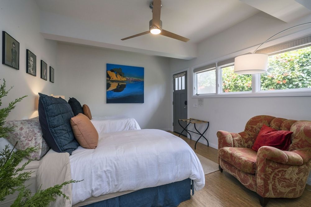 undefined Chic Casita - Walk to Beach 5