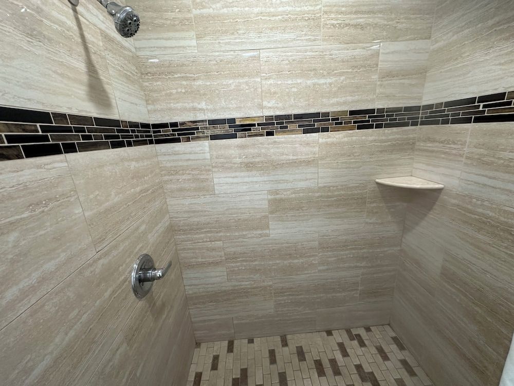 Town and Country Inn Standard Room, 2 Double Beds 8