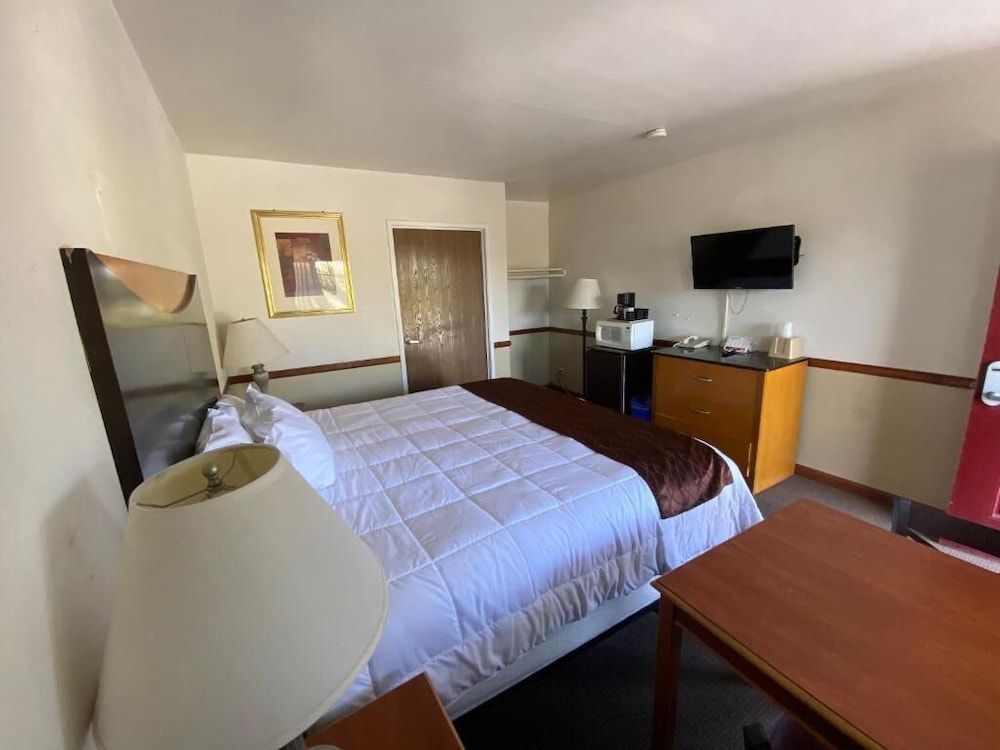 King Room with Disability Accessible