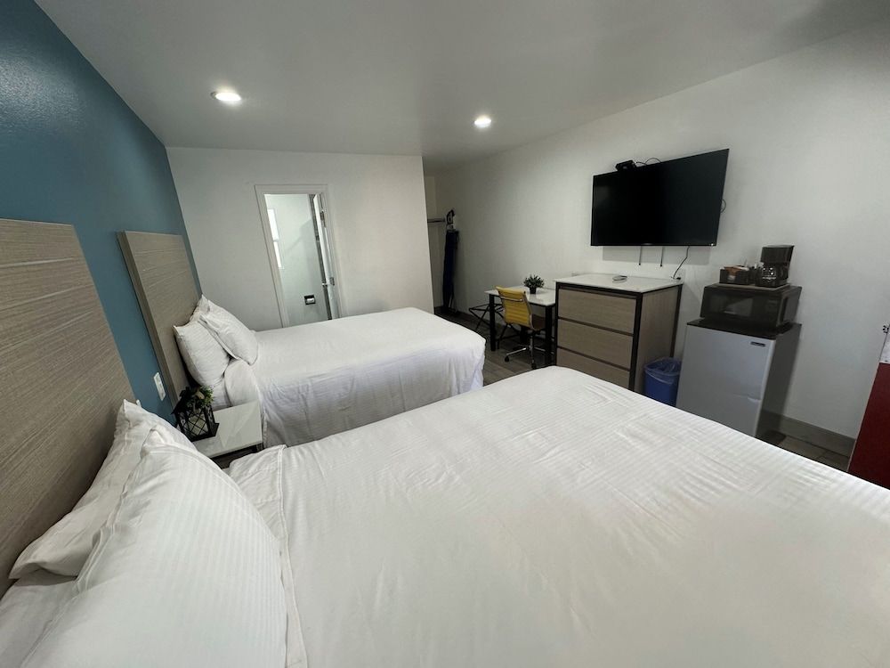 Standard Room, 2 Queen Beds