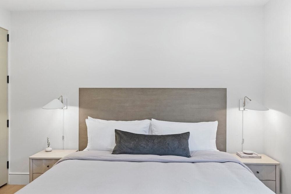 Luxury Apartment, 1 King Bed, Kitchenette