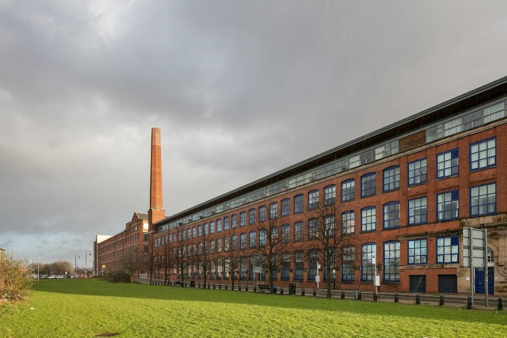 undefined Apartment 33 2