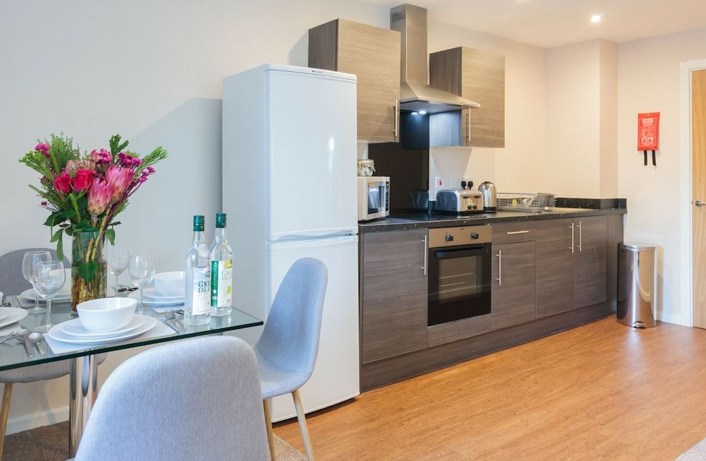 Approved Serviced Apartments Park Rise Classic Apartment, 2 Double Beds, Non Smoking 9