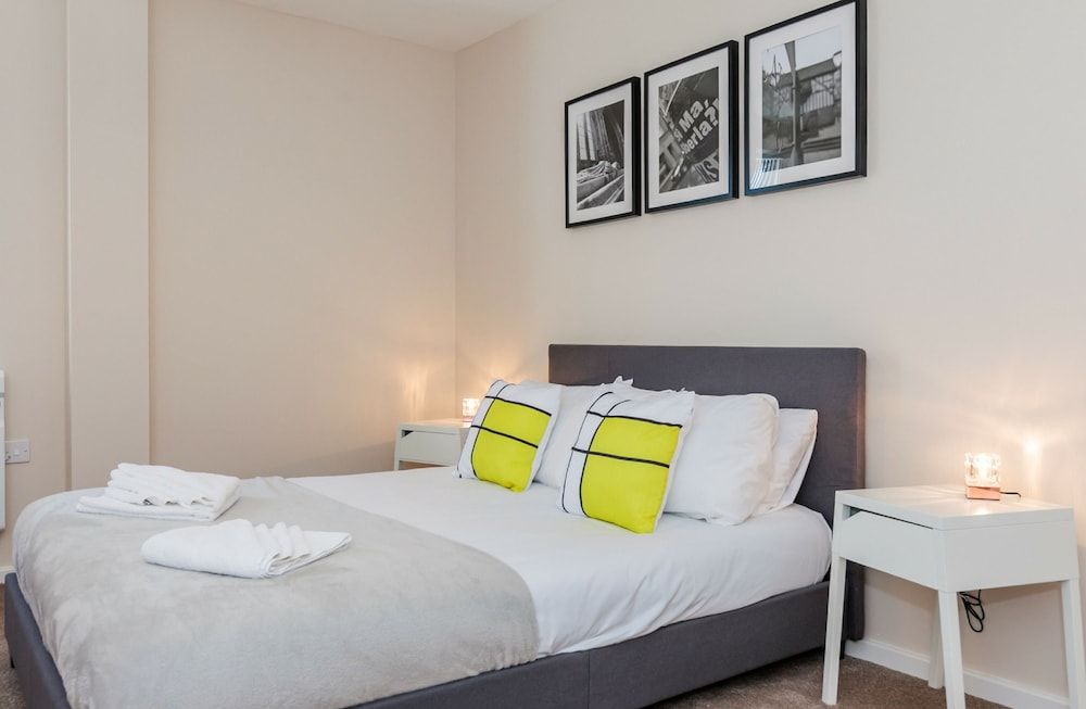Approved Serviced Apartments Park Rise Classic Apartment, Multiple Beds, Non Smoking 9