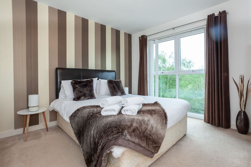 undefined Lakeside view - Manchester townhouse 8