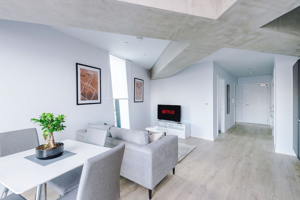 Hilltop Serviced Apartments- Deansgate Deluxe Apartment, 2 Bedrooms, Canal View 27