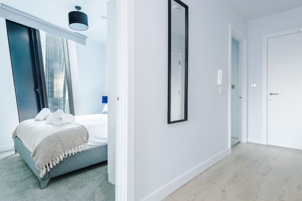 Hilltop Serviced Apartments- Deansgate Deluxe Apartment, 2 Bedrooms, Canal View 18