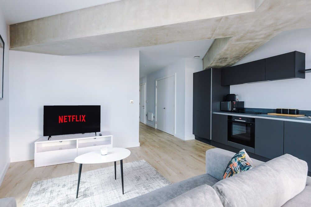 Hilltop Serviced Apartments- Deansgate Deluxe Apartment, 2 Bedrooms, Canal View 29