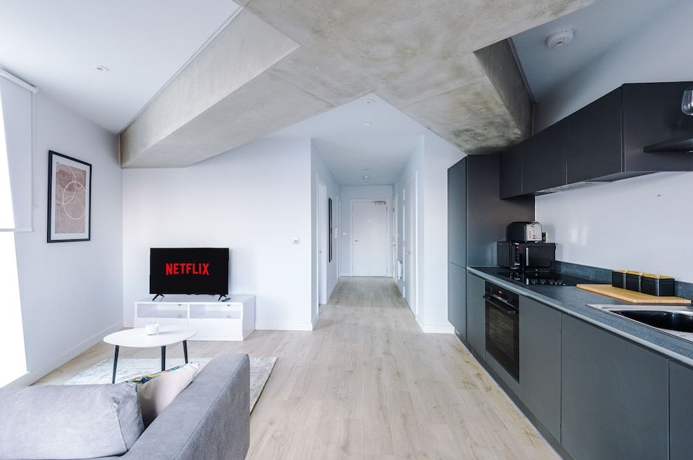 Hilltop Serviced Apartments- Deansgate Deluxe Apartment, 2 Bedrooms, Canal View 24