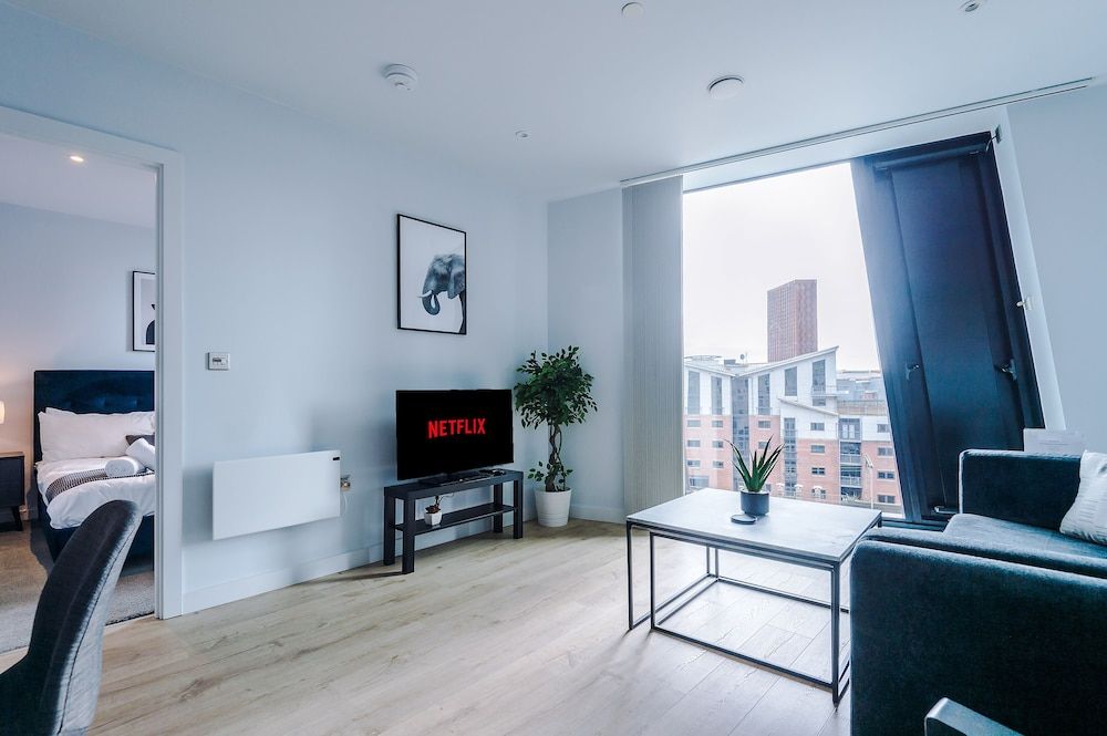 Hilltop Serviced Apartments- Deansgate Deluxe Apartment, 1 Bedroom, City View 12