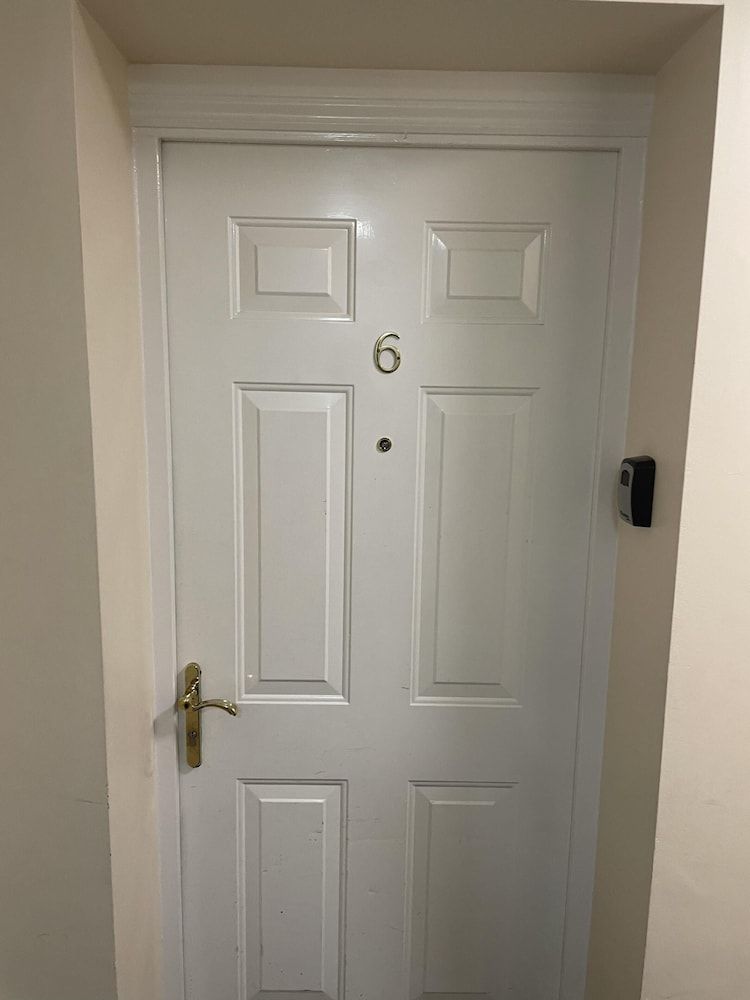 undefined Paris Royal Paradise 3