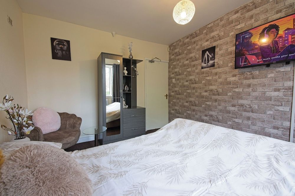 undefined Stylish Five Star Rated Apartment 2