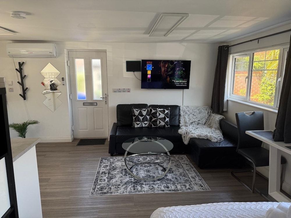 undefined Inviting 1-bed Studio in Manchester & Feel at Home 6