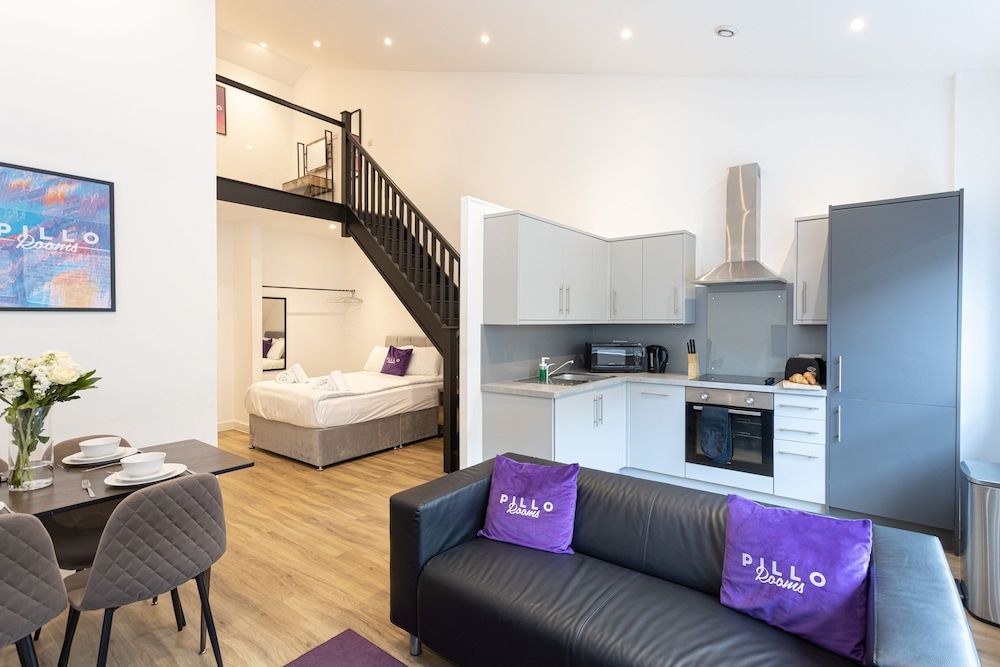 undefined Pillo Rooms Apartments- Manchester Arena