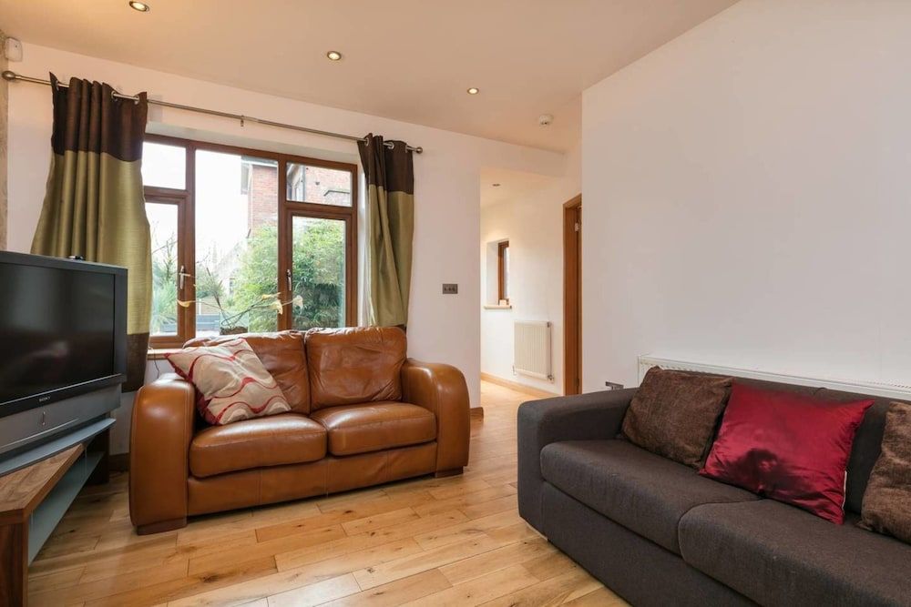 Luxury 1bedroom Lodge in Prestwich Cabin 11