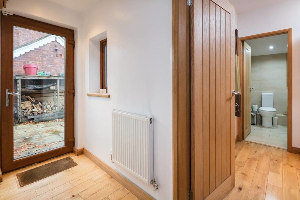 Luxury 1bedroom Lodge in Prestwich Cabin 16