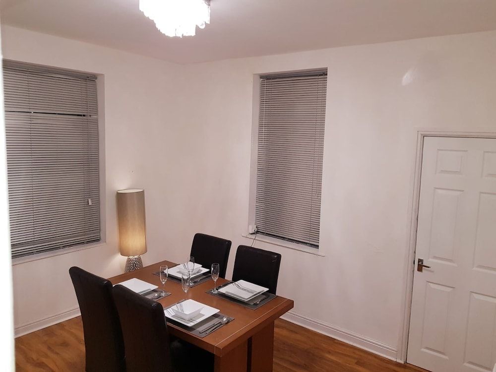 undefined Hinde Holiday Home 9