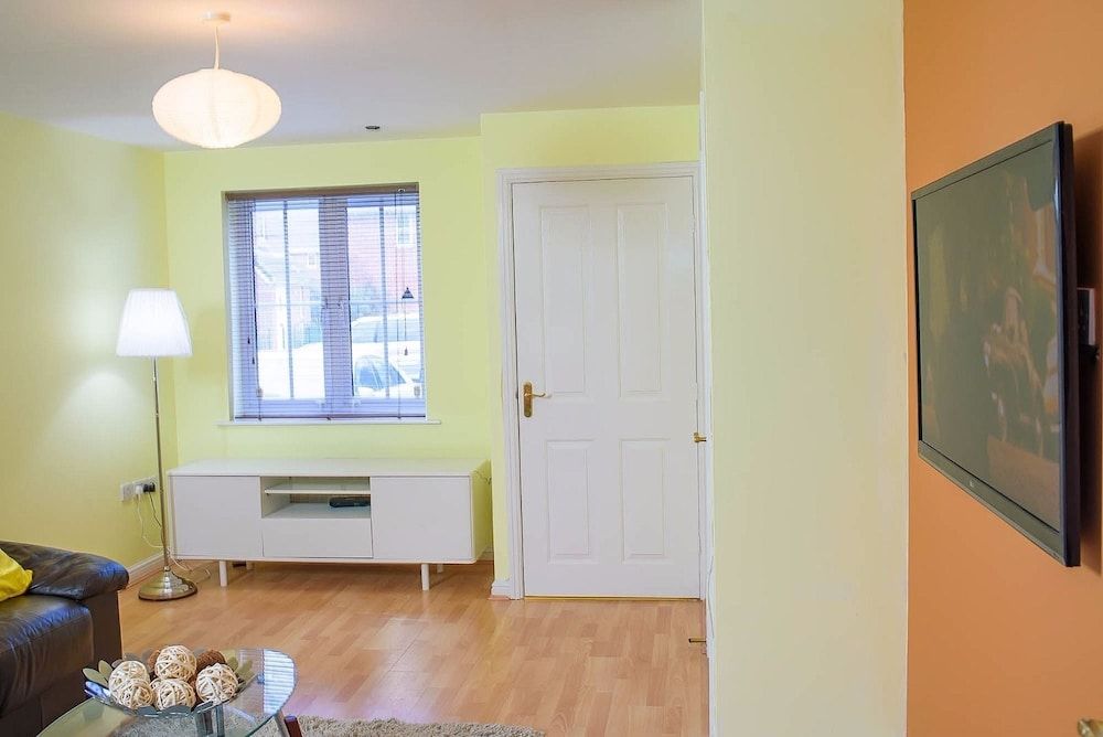 Crystal Holiday Home 13