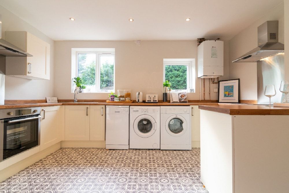 undefined Beautiful 6 bedrooms holiday home Near Manchester 8