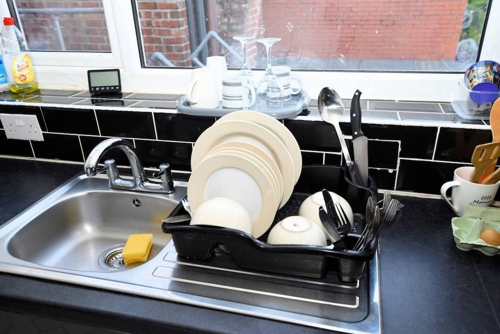 undefined 3-beds House in Manchester for up to 6 People 4