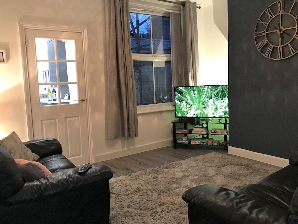 Stylish Modern 3-bed House nr Manchester City ctr Premium House, Private Bathroom 23