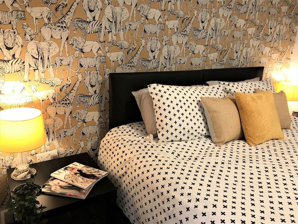 Stylish Modern 3-bed House nr Manchester City ctr Premium House, Private Bathroom 7