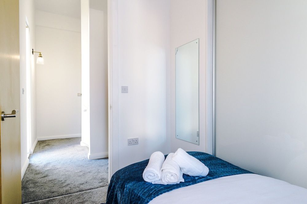 undefined 3 Bed House Manchester by MCR Dens 7