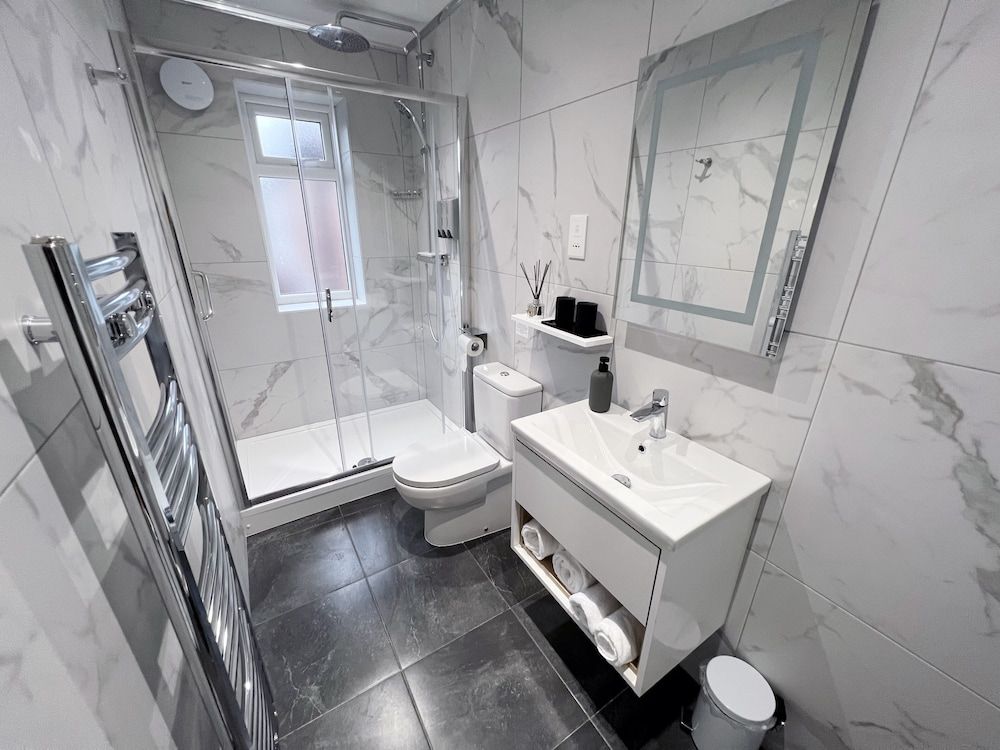 United Home B&B Deluxe Double or Twin Room 11