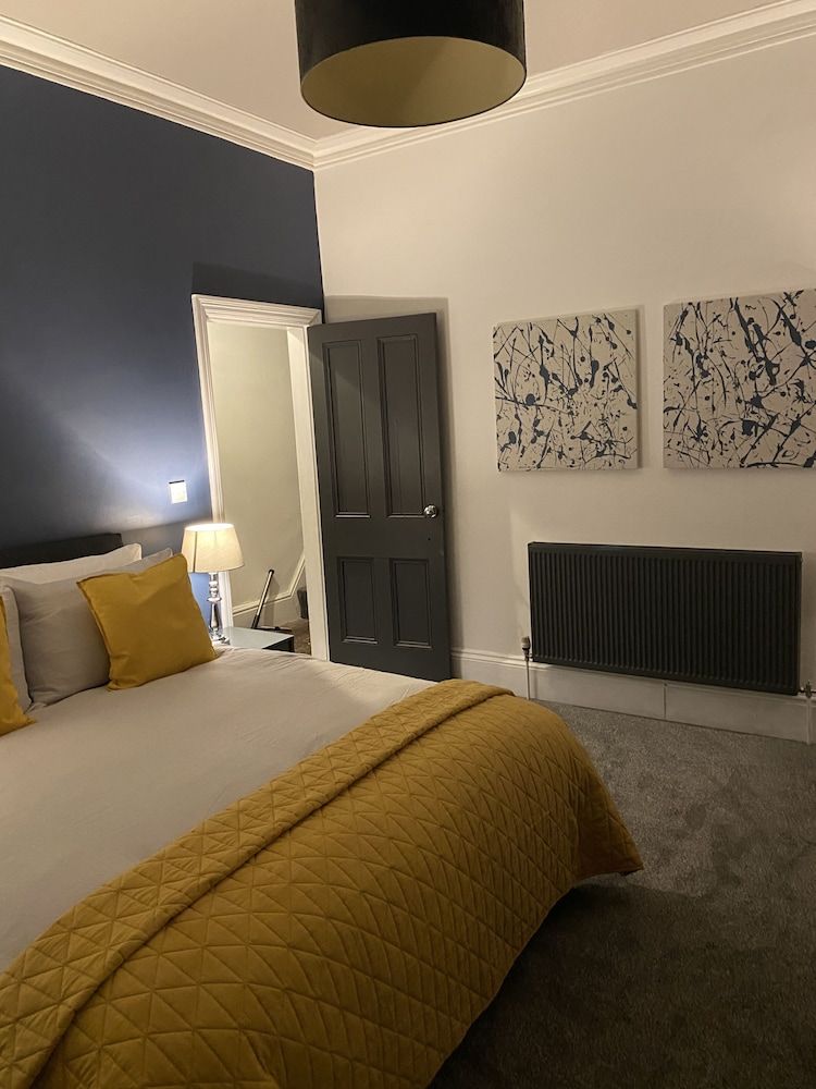 undefined Refurbished 3 Bed House in Manchester 7