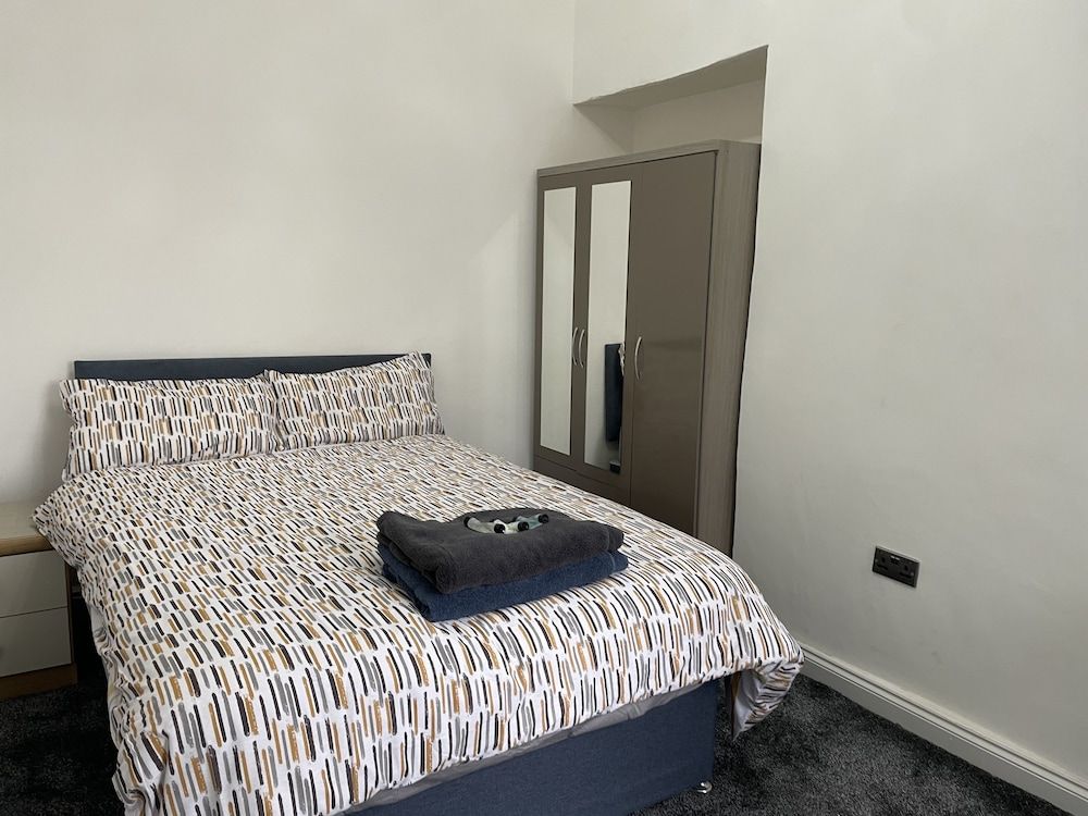 undefined Great House 10mins to Manchester City Centre 2