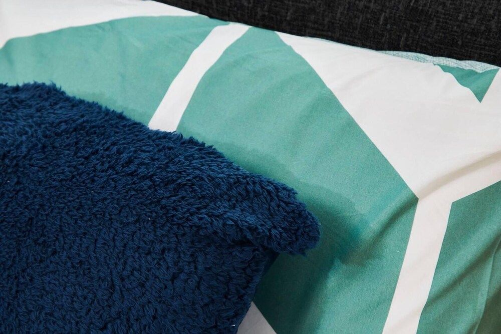 Dellehomes Remarkable 4-bed House in Manchester House 12