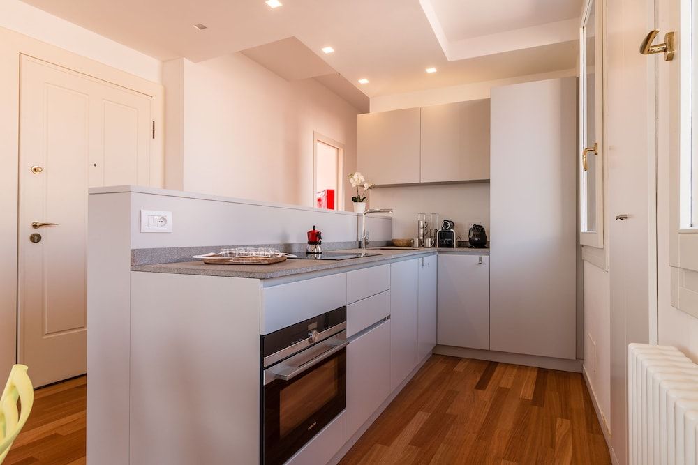 20 Windows on Venice Apartment, 3 Bedrooms 16