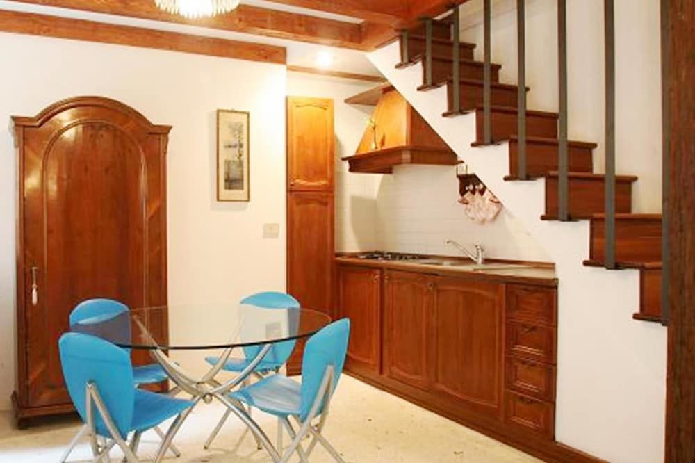 undefined Sunrise - WR Apartments 8