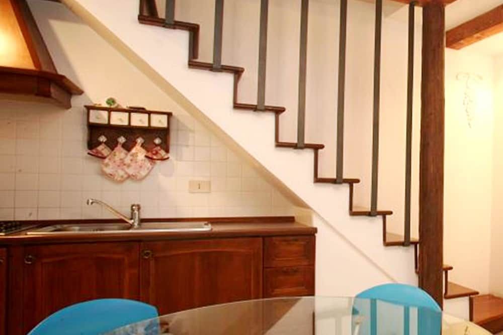 undefined Sunrise - WR Apartments 6