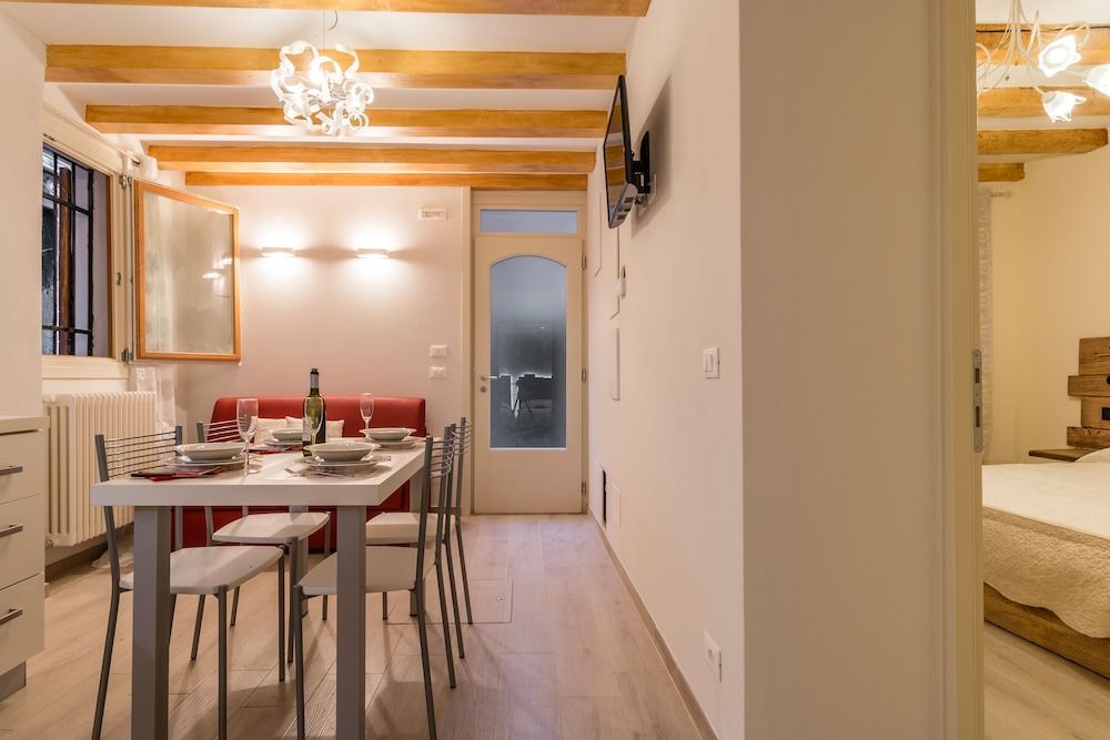 Bragora 3524 Between S. Marco & Biennale Apartment, 2 Bedrooms, 2 Bathrooms 14