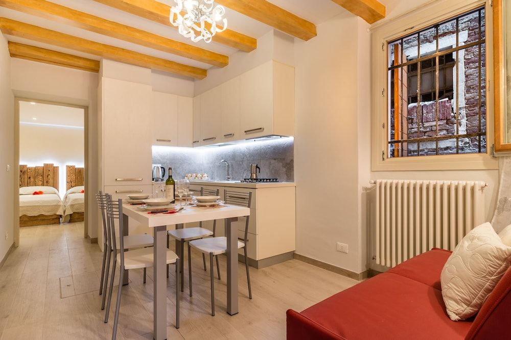 Bragora 3524 Between S. Marco & Biennale Apartment, 2 Bedrooms, 2 Bathrooms 11