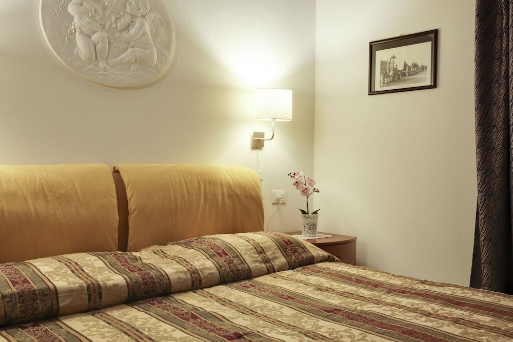 undefined Angels - WR Apartments 8