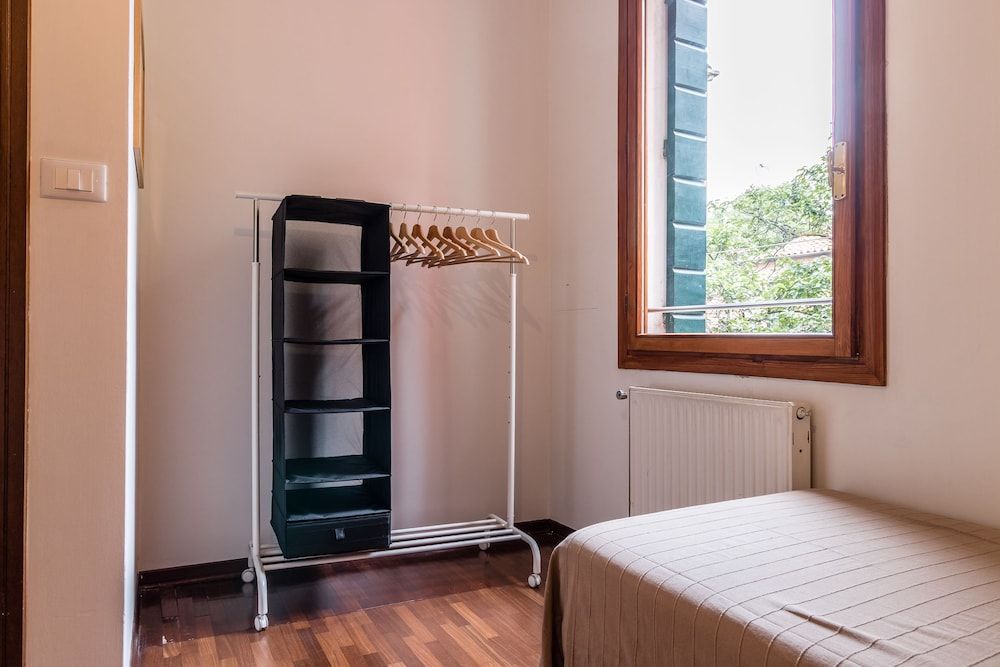 Venezia Spirito Santo Canal View Apartment, 2 Bedrooms 24