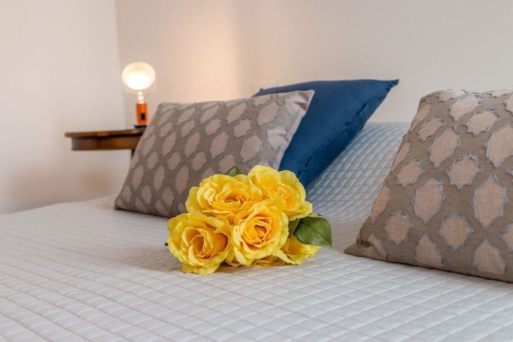 Venezia Spirito Santo Canal View Apartment, 2 Bedrooms 3