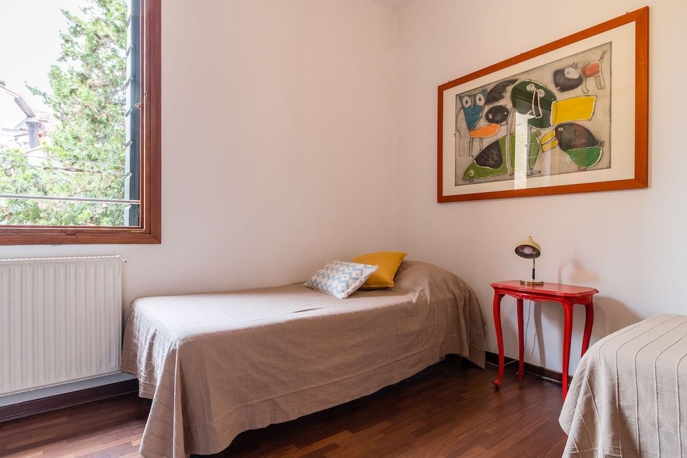 Venezia Spirito Santo Canal View Apartment, 2 Bedrooms 11