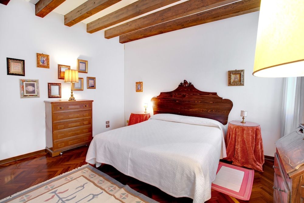 undefined Marzo 22 - WR Apartments