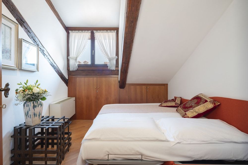 undefined Ve.N.I.Ce Cera Angels's Attic 10